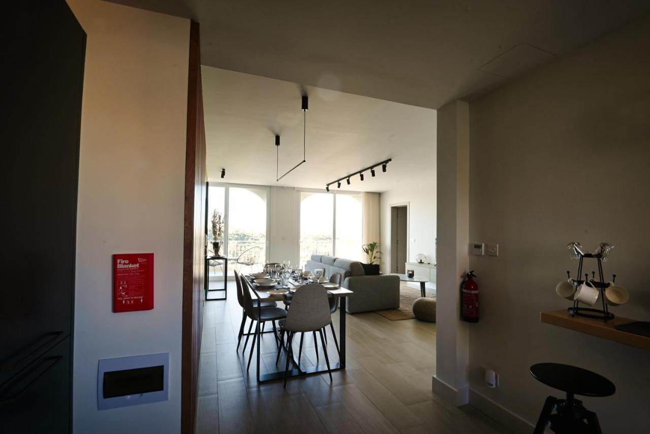 Cliff Edge Apartment In Шаара Экстерьер фото